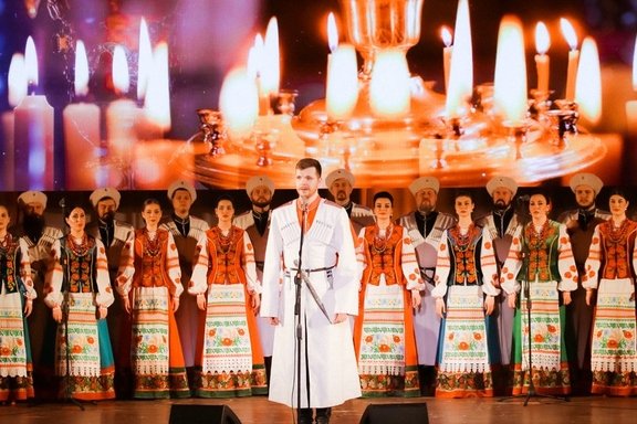 "&Ncy;&acy;&mcy; - 215 &lcy;&iecy;&tcy;&excl;" &gcy;&period; &Tcy;&ocy;&lcy;&softcy;&yacy;&tcy;&tcy;&icy;